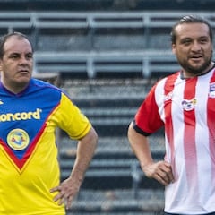 Chivas y América empatan 1-1 en Clásico de Leyendas