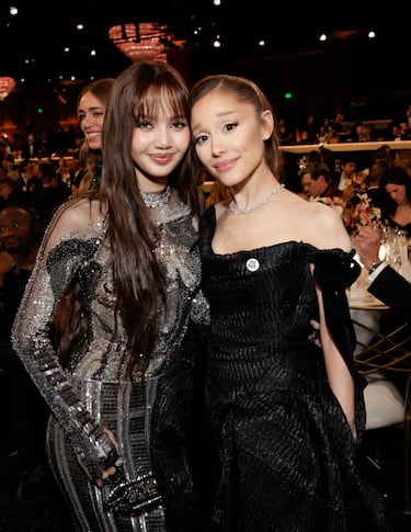 Lisa y Ariana Grande durante la 83.ª edición de los Globos de Oro, celebrada en el Beverly Hilton.