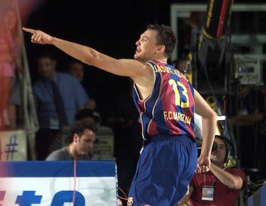 En la ACB hubo una regla no escrita durante muchos años que decía que quien ganaba el primer partido de la final, ganaba el título. Ahora ha perdido fuerza, pero estaba vigente cuando Jasikevicius embocó una canasta que valió media Liga para el Barça el 19 de junio de 2003, en el año del triplete. El rival, el Valencia, que pese al 3-0 final entró al último minuto del primer encuentro por delante: 71-72. Saras clavó un triple a 50 segundos de la bocina y, tras empatar Paraíso, volvió a decidir en individual frente a Rodilla: enceste triunfal desde cinco metros (76-74). 1-0 y título, la regla del primer asalto. 