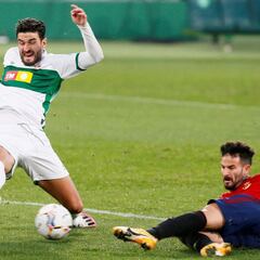 "Todo lo que sea puntuar será positivo para el Elche"