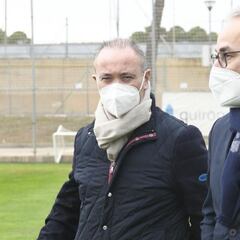 Tercera temporada con tres entrenadores en estos ocho años en Segunda