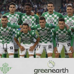 El Betis, camiseta arlequinada hecha con plástico reciclado