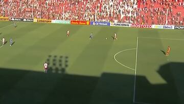 No da ninguna pelota por perdida: el gol que muestra cómo juega el nuevo ‘9′ de Colo Colo