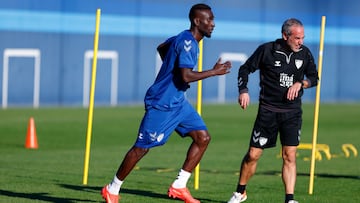 Primer entrenamiento de Lago Junior con el Málaga.