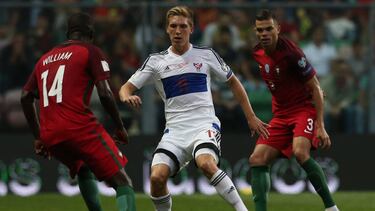 Edmundsson, delantero de Islas Feroe.