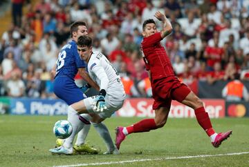 Roberto Firmino, CÃ©sar Azpilicueta y Kepa Arrizabalaga.