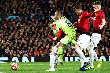 Arthur y Luke Shaw.