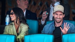Messi da el mejor regalo de Navidad a un fan con ayuda de Antonela Roccuzzo