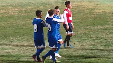Eduardo Vargas se luci車 con este golazo en la despedida de Canales