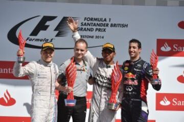 Lewis Hamilton, Valtteri Bottas y Daniel Ricciardo en el podio.