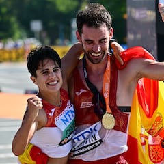 María Pérez y Álvaro Martín sellan su histórico doble oro mundial