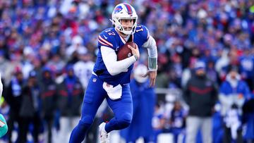 Josh Allen lanzó 352 yardas y tres pases de anotación