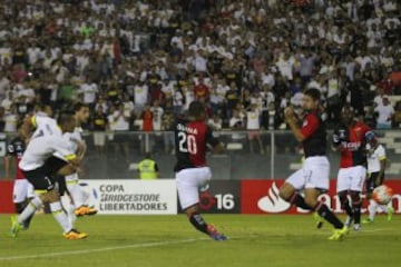 Colo Colo - Melgar, en imágenes