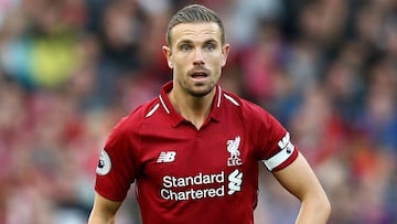 Henderson agrees new 'long-term' Liverpool deal
