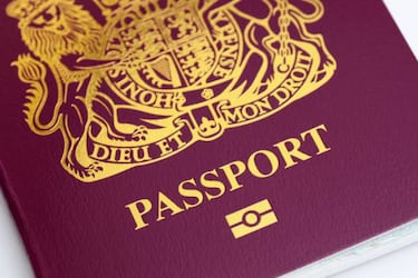 Por qué los USA llevan 10 años validando pasaportes electrónicos falsos