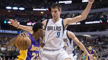 Nicolás Brussino, nuevo jugador del Iberostar Tenerife, durante su etapa con los Dallas Mavericks.