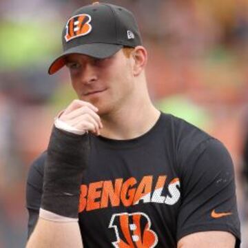 La lesión de Andy Dalton cambia el panorama de los playoffs en la AFC.