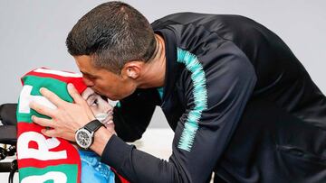 El lado m¨¢s humano de Cristiano: cumple el sue?o de dos ni?os enfermos