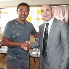 Ferrer y Palacios presentaron el Barcelona-Perú de leyendas