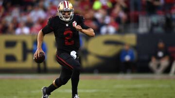 SANTA CLARA, CA - OCTOBER 06: Blaine Gabbert #2 of the San Francisco 49ers runs with the ball against the Arizona Cardinals during their NFL game at Levi's Stadium on October 6, 2016 in Santa Clara, California. Thearon W. Henderson/Getty Images/AFP
== FOR NEWSPAPERS, INTERNET, TELCOS & TELEVISION USE ONLY ==