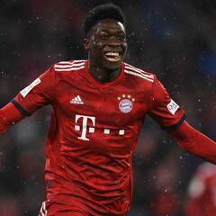 Alphonso Davies fue electo como jugador de diciembre
