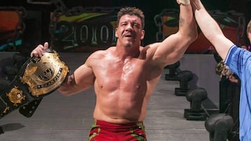 Eddie Guerrero y su ataque al corazón en vivo