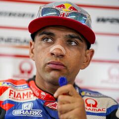 Lorenzo: "Jorge Martín está dentro del Ducati oficial"