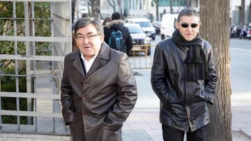 Vicente Belda, en primer plano, en 2013 durante el juicio de la Operaci¨®n Puerto.