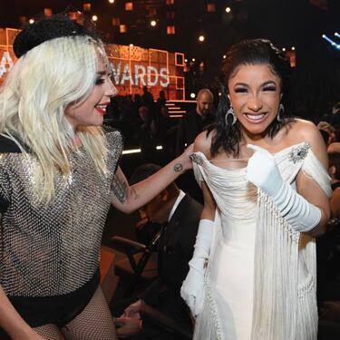 Cardi B más feliz que nunca por estar con Lady Gaga