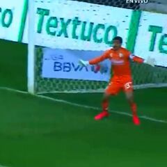 La acrobática 'palomita' con que Rodríguez volvió a marcar