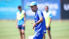 Pasó por la U, Racing y Vélez: esta es la historia del técnico chileno que hoy está en Gremio