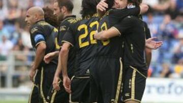 <b>ARRIBA Y ABAJO.</b> El Recreativo ve más cerca la Segunda División y el Deportivo se aproxima a Europa.