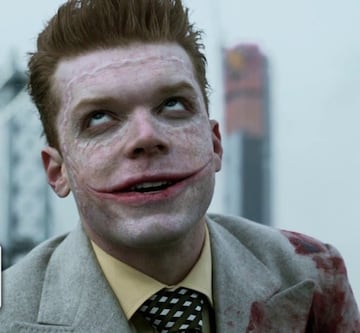 El actor más joven que ha interpretado a un Joker en la historia, su papel destaca dentro de la serie 'Gotham', la cual es una de las más aclamadas por el público. 