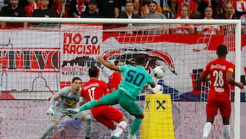 Hazard, con el dorsal 50, marcó así el único gol del amistoso entre el RB Salzburgo y el Real Madrid