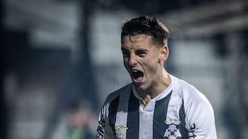 SEBASTIAN FIGUEREDO
JUGADOR URUGUAY WANDERERS MONTEVIDEO LEGANES