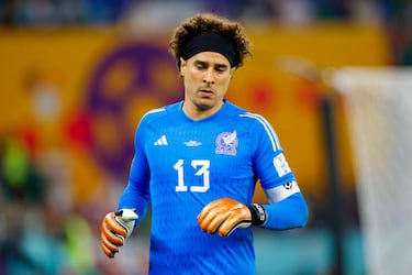 Ochoa cerca de ser el portero de Concacaf con más juegos internacionales