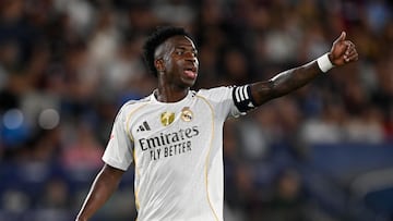 Soccer Football - LaLiga - Levante v Real Madrid - Estadi Ciutat de Valencia, Valencia, Spain - September 23, 2025 Real Madrid's Vinicius Junior reacts REUTERS/Pablo Morano