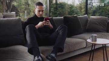 Van Dijk se hace actor de Netflix y acaba sangrando