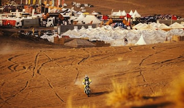 El Rally de Marruecos ha cumplido el papel de preparación para el Dakar. Audi y BRX no han acudido por lo que hay grandes ausencias como las de Sainz, Peterhansel, Roma y Loeb. Hay 2.656 kilómetros de recorrido (1.633 cronometrados) alrededor de Zagora repartidos en cinco etapas.