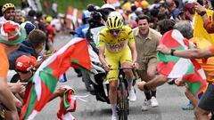 Cycling - Tour de France - Stage 14 - Pau to Saint-Lary-Soulan Pla d'Adet - Pau, France - July 13, 2024 UAE Team Emirates' Tadej Pogacar in action during stage 14 Pool via REUTERS/Papon Bernard