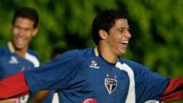 <B>DOBLE NACIONALIDAD.</B> El lateral del Sao Paulo no ocuparía plaza de extranjero, ya que tiene ascendencia italiana.