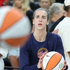 Caitlin Clark hace historia con el primer triple-doble de una novata en la WNBA