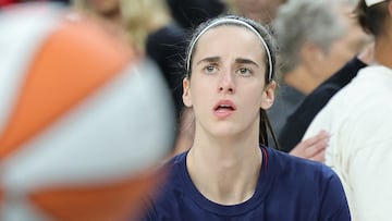 LAS VEGAS, NEVADA - JULY 02: Caitlin Clark #22 of the Indiana Fever warms up before a game against the Las Vegas Aces at T-Mobile Arena on July 02, 2024 in Las Vegas, Nevada. The Aces defeated the Fever 88-69. NOTE TO USER: User expressly acknowledges and agrees that, by downloading and or using this photograph, User is consenting to the terms and conditions of the Getty Images License Agreement. Ethan Miller/Getty Images/AFP (Photo by Ethan Miller / GETTY IMAGES NORTH AMERICA / Getty Images via AFP)