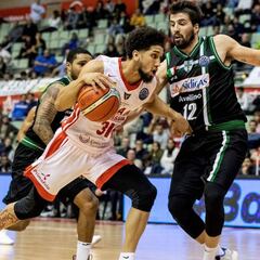 El UCAM Murcia, líder en solitario tras batir al Avellino