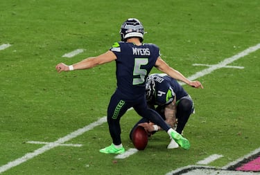 El primer cuarto terminó 0-3 para Seattle, gracias al buen hacer de su pateador.