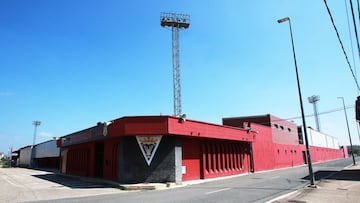 Imagen exterior del estadio de Anduva