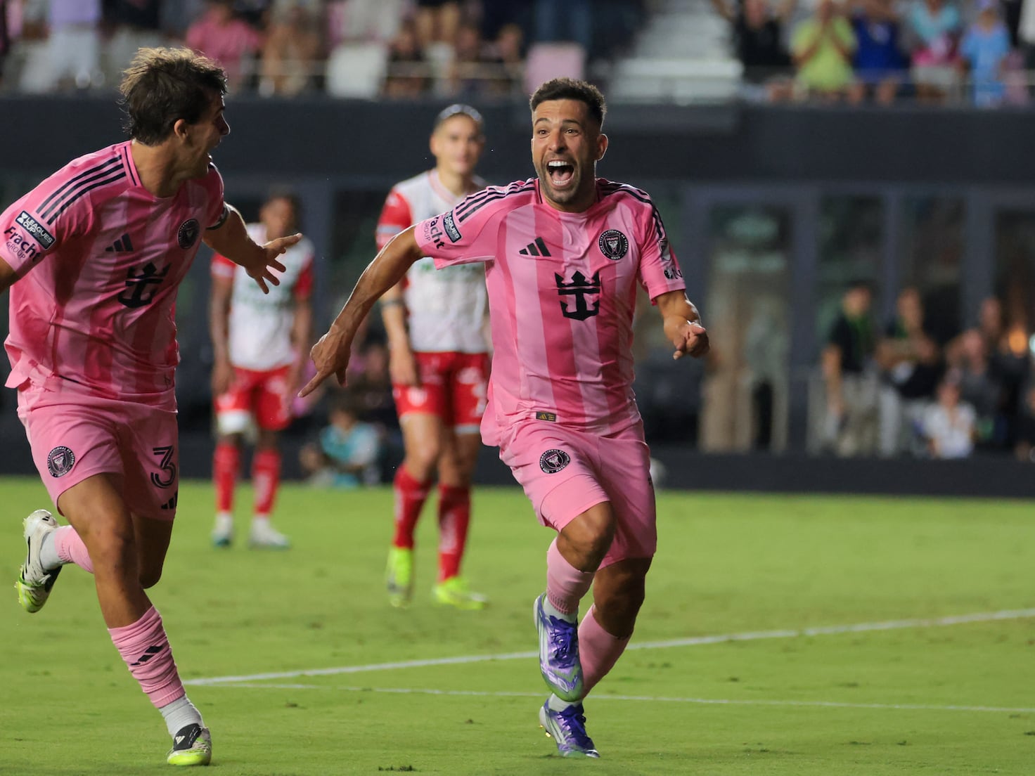 Inter Miami y Necaxa protagonizan un emocionante empate 2-2 y definición en penales en la Leagues Cup 2025