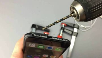 El d赤a que varios usuarios taladraron sus iPhone 7 por culpa de YouTube