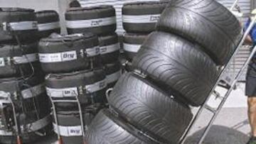 <b>EL ESFUERZO DE MICHELIN, EN VANO</b>. La marca de neumáticos incluso fletó un vuelo desde Francia con el mismo tipo de compuestos que usaron en el Gran Premio de España, pero la FIA se negó a hacer una excepción en las reglas y esos neumáticos no pudieron ser utilizados.