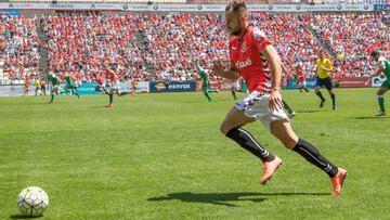 Ferran Giner renueva con el Nàstic por una temporada más